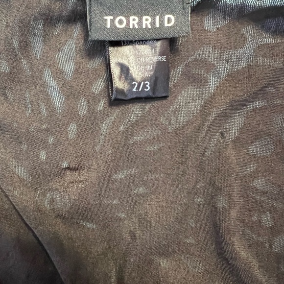 Torrid Women’s Black Velvet Burnout Floral Fringe Open Front Semi-Sheer Kimono - Picture 2 of 8